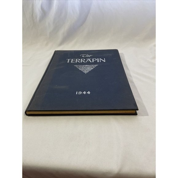 Terrapin 1944 University of Maryland Yearbook ~ Good - Picture 2 of 15
